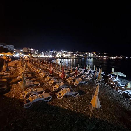 Ebra Lux Apartmani Dobra Voda Luaran gambar