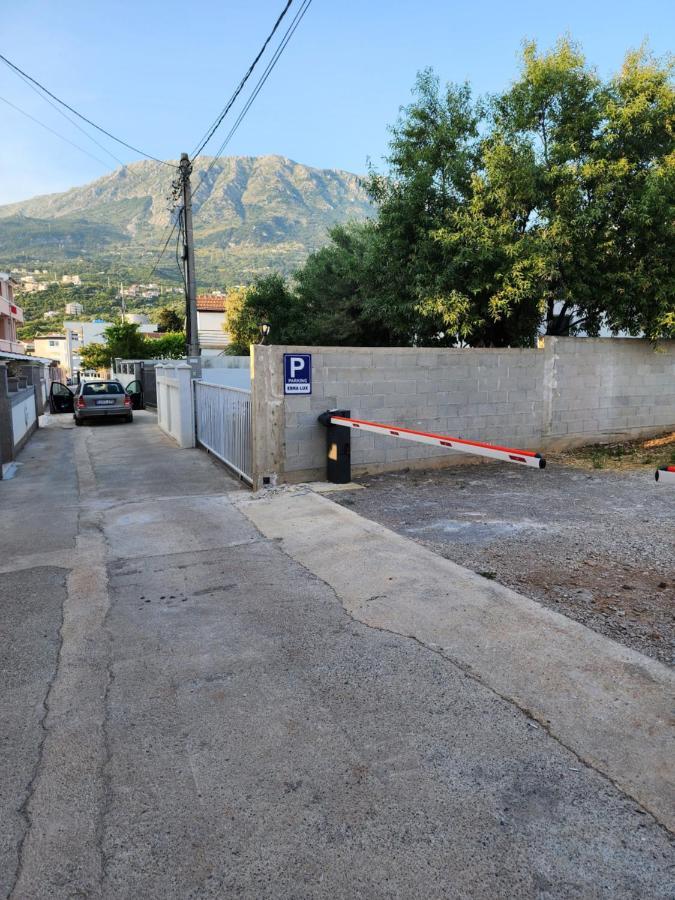 Ebra Lux Apartmani Dobra Voda Luaran gambar
